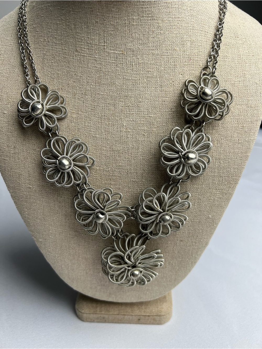 Silver Tone Coil Wire Metal Floral Daisy Blossom Bib Necklace Office Vacation